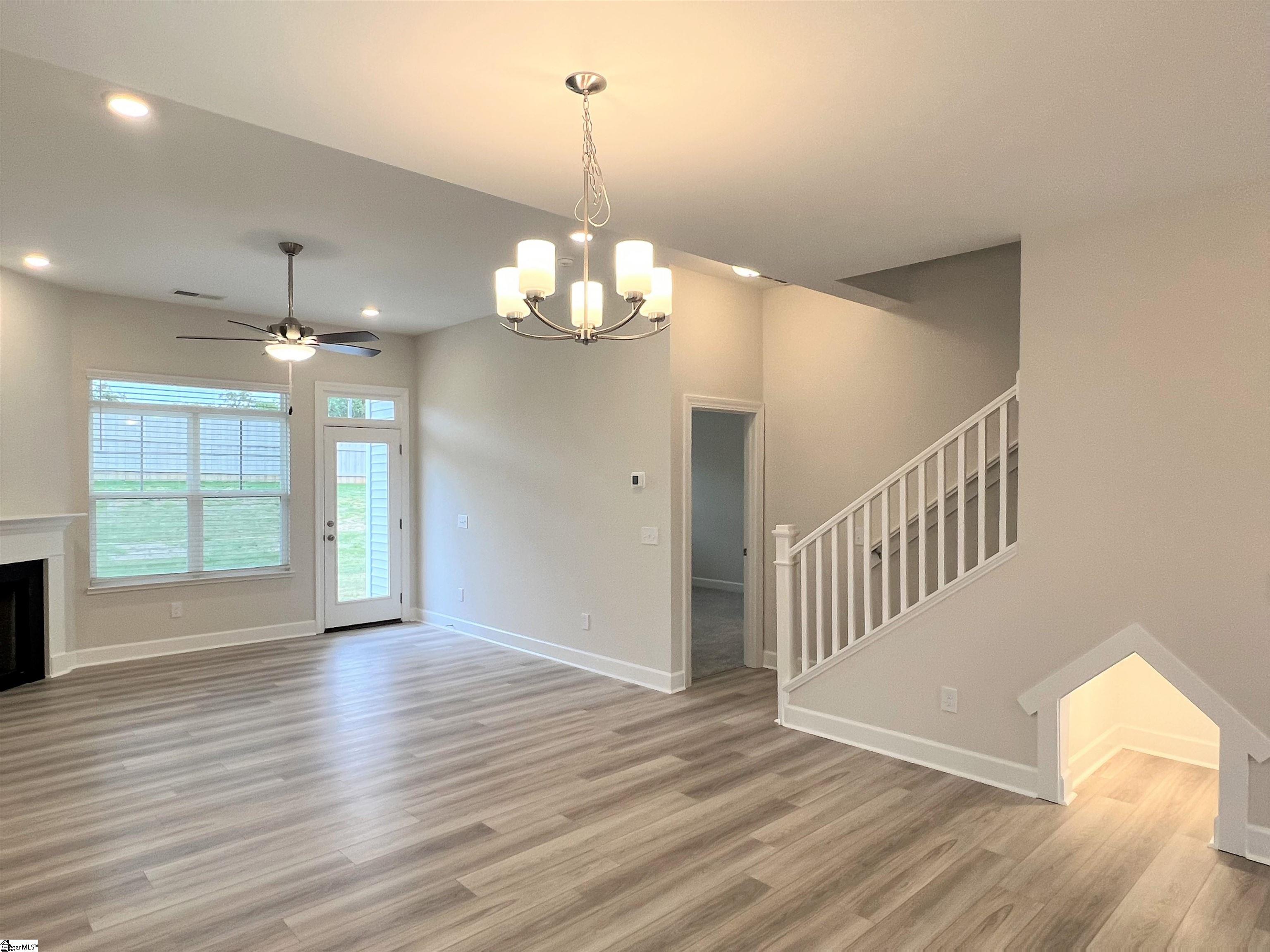 320 Hollenbeck Place Greenville, SC 29607 - Photo 7 of 19