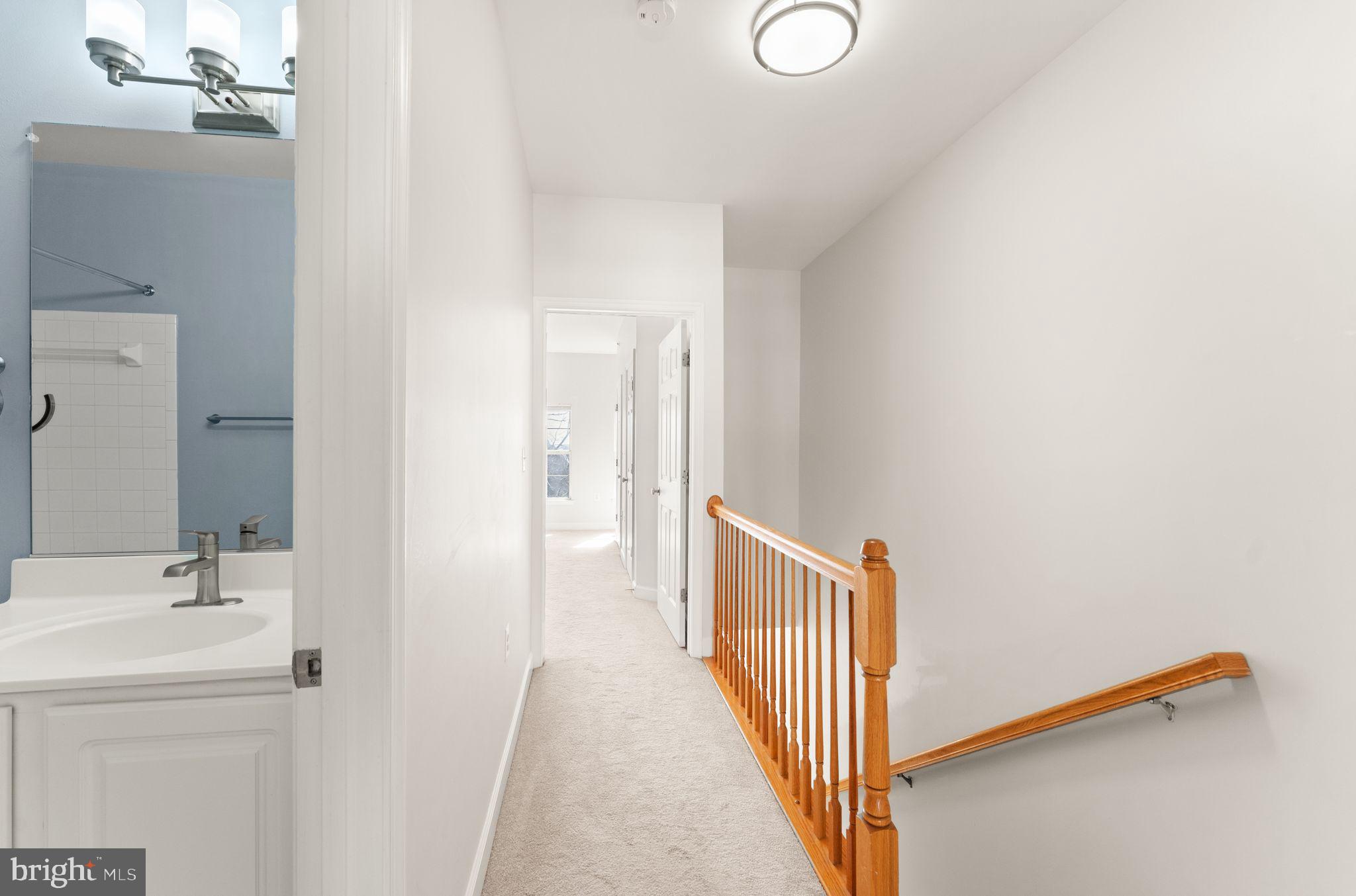 42427 Goldenseal Square Brambleton, VA 20148 - Photo 30 of 52 a view of a hallway with entryway