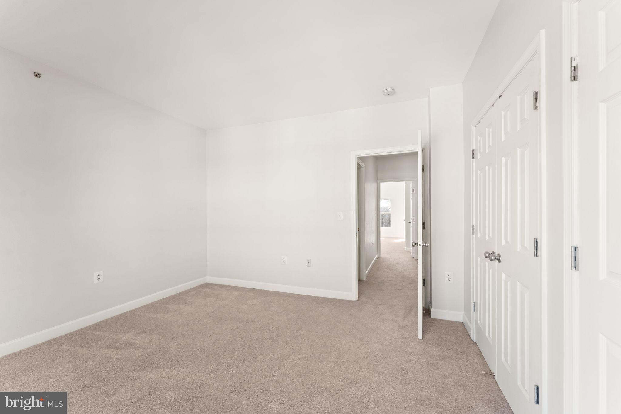 42427 Goldenseal Square Brambleton, VA 20148 - Photo 40 of 52 a view of an empty room