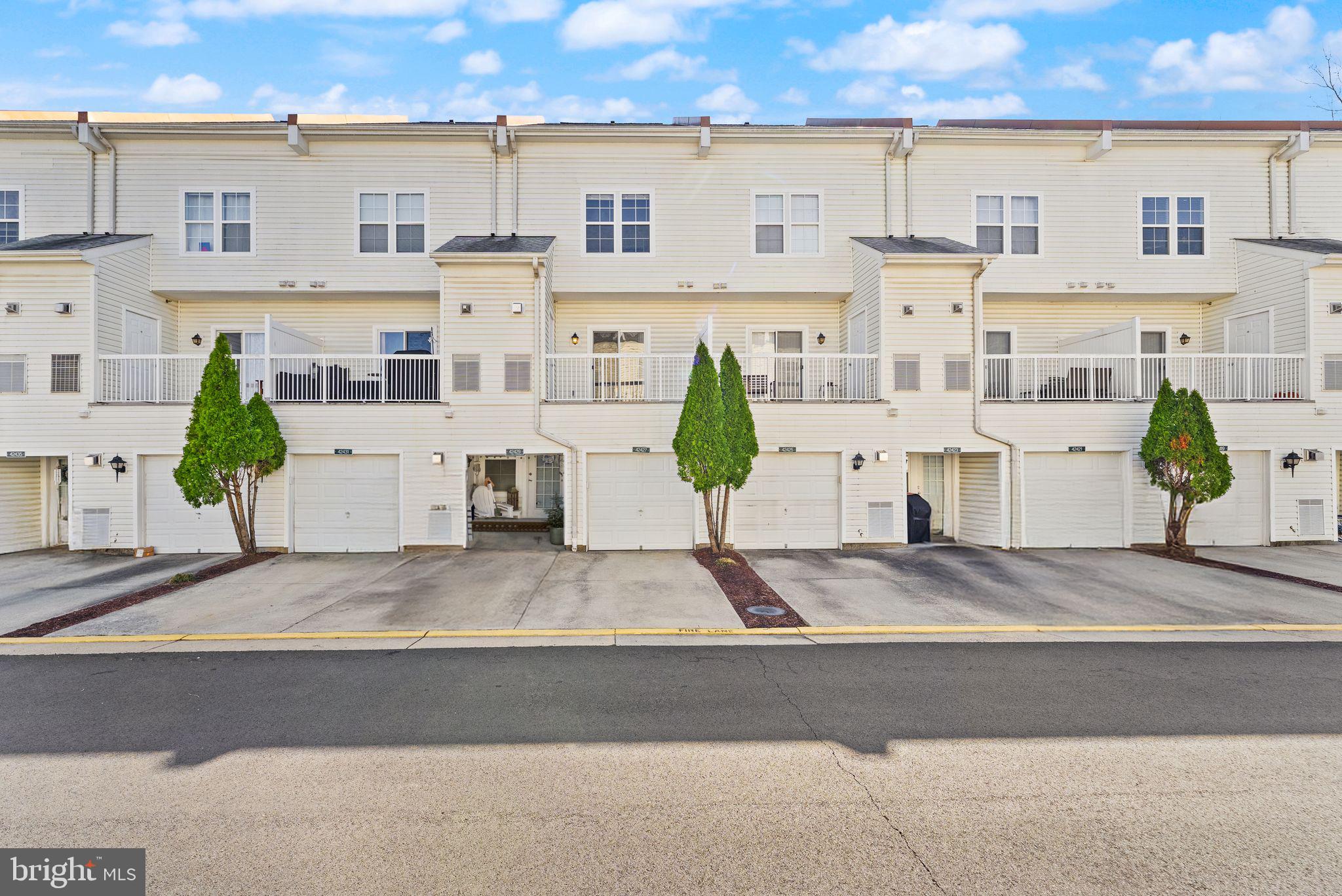 42427 Goldenseal Square Brambleton, VA 20148 - Photo 47 of 52