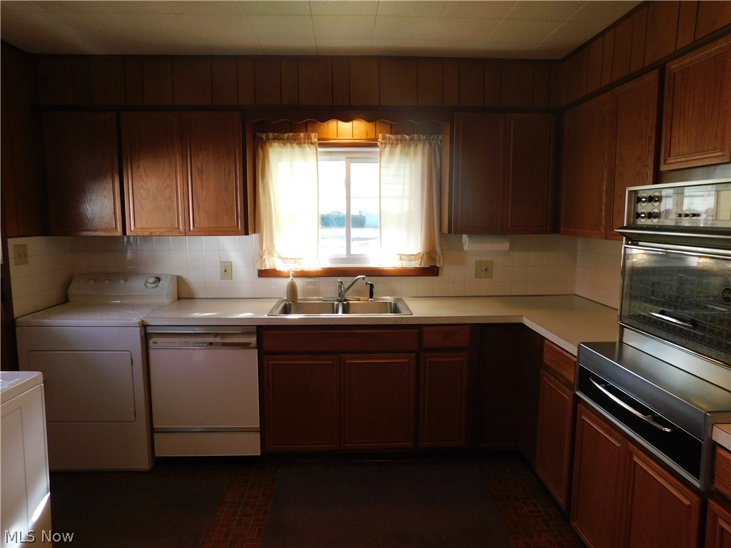 4262 Burkey Road Youngstown, OH 44515 - Photo 9 of 20 Gallery Image 9