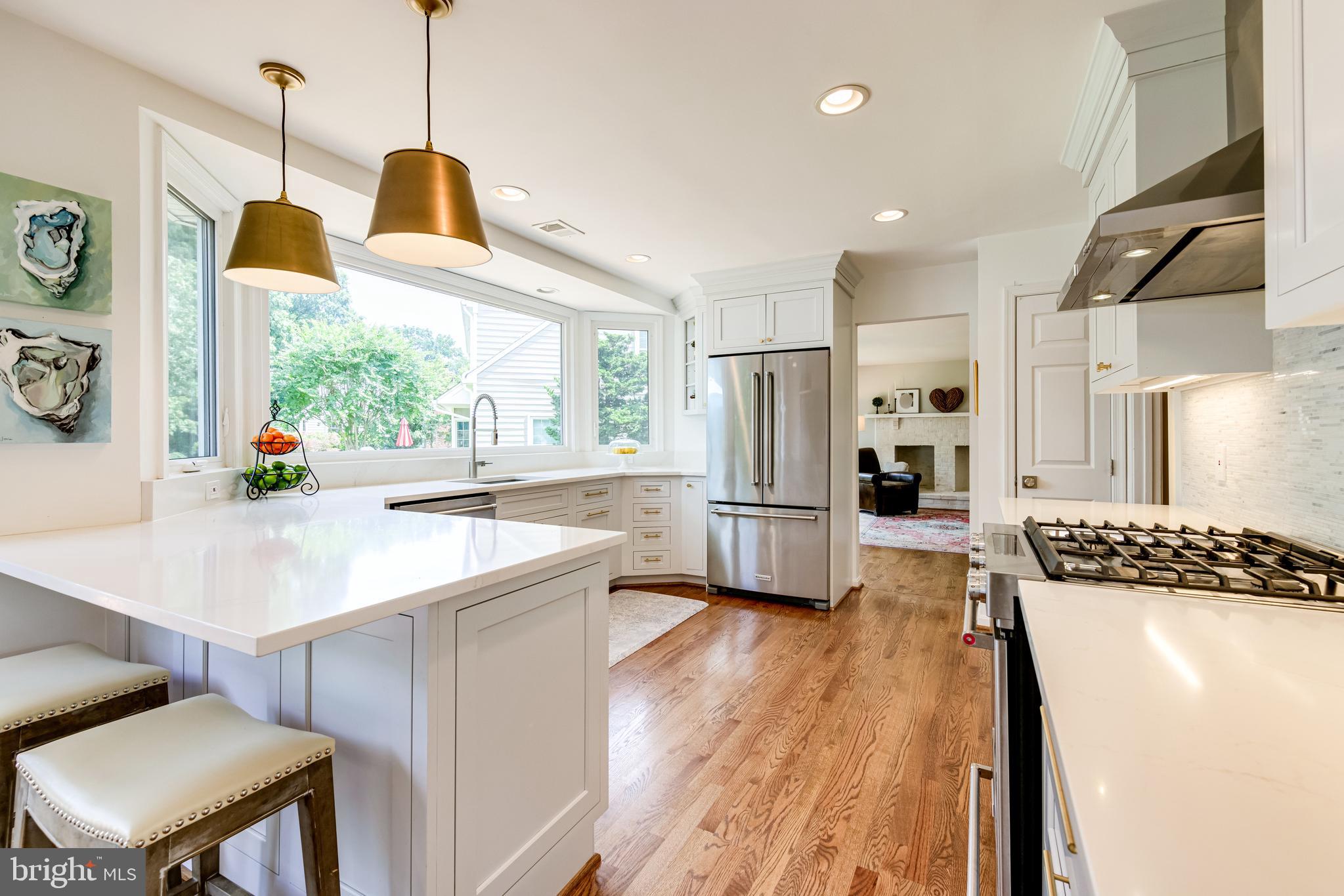 8259 Colling Ridge Court Alexandria, VA 22308 - Photo 3 of 49 Gallery Image 3