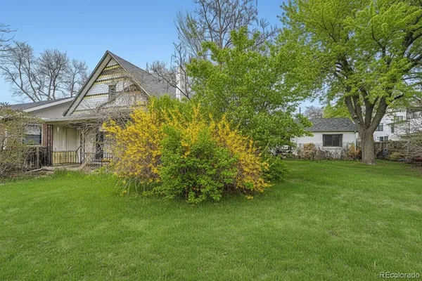 $949,000 | 1824 South Logan Street, Denver, CO 80210