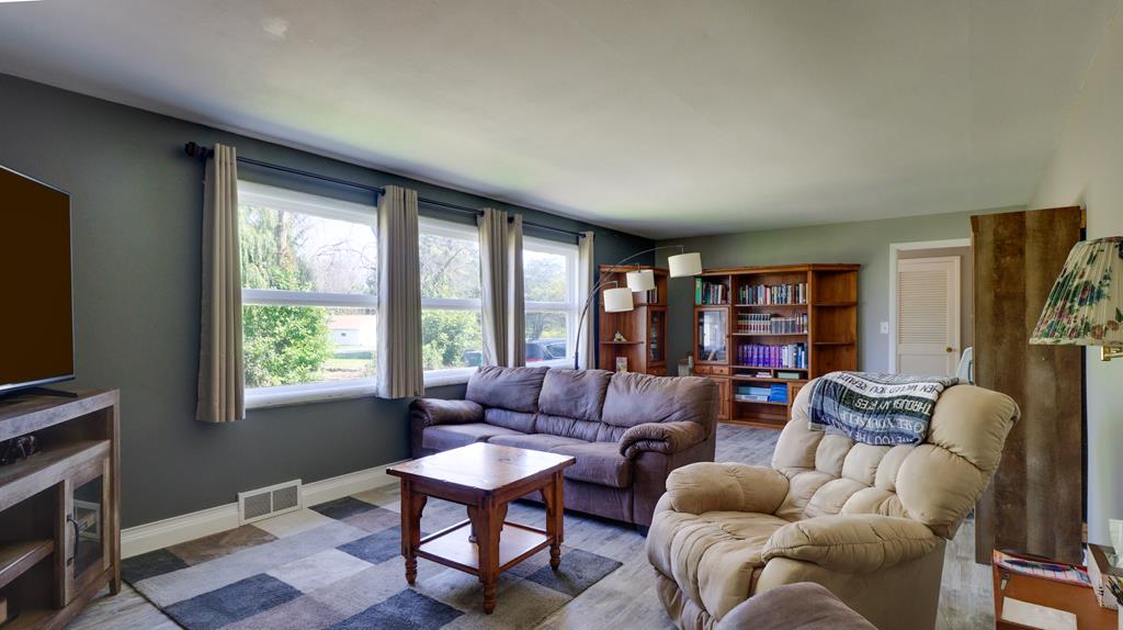 4072 Champeau Road New Franken, WI 54229 - Photo 8 of 22 Gallery Image 8