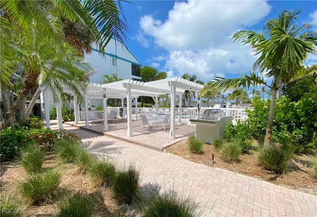 $299,000 | 3111 Tennis Villas, Unit 3111, Captiva, FL 33924