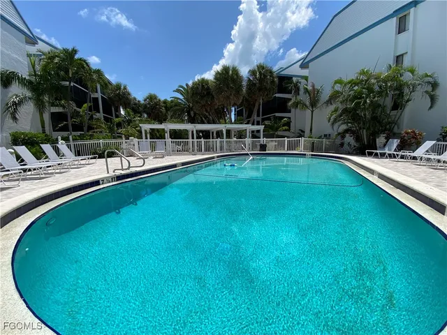 $299,000 | 3111 Tennis Villas, Unit 3111, Captiva, FL 33924