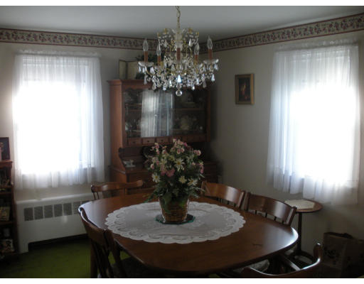 22 Meadowview Road Foxboro, MA 02035 - Photo 4 of 10 Gallery Image 4
