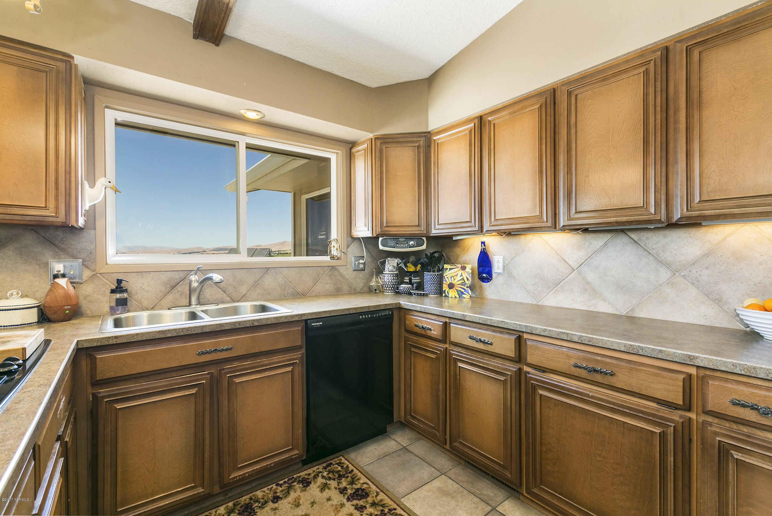 2981 Desmarais Road Moxee, WA 98936 - Photo 17 of 29 170731_Lervold_DesmarisRd_Moxee17