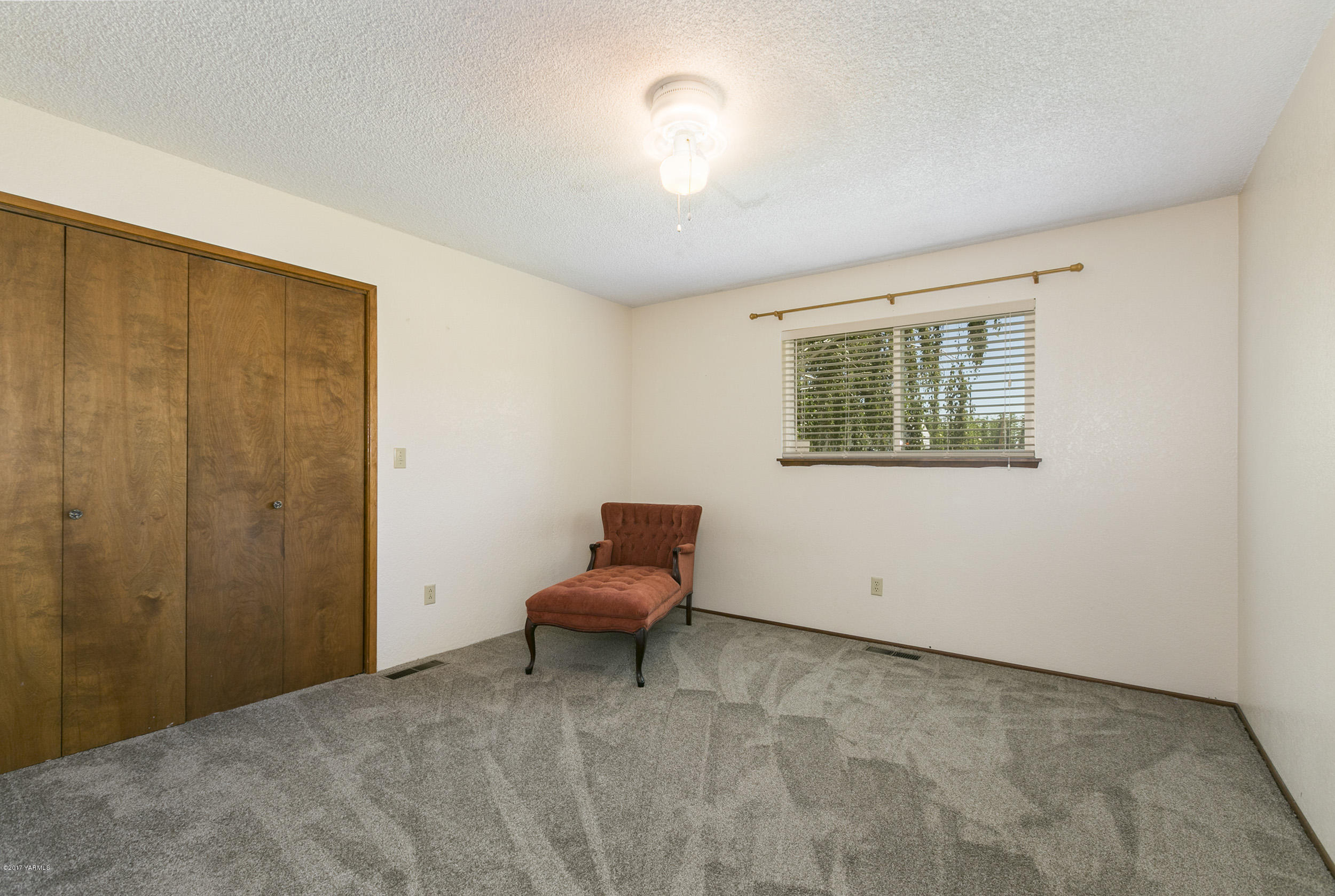 2981 Desmarais Road Moxee, WA 98936 - Photo 24 of 29 170731_Lervold_DesmarisRd_Moxee24