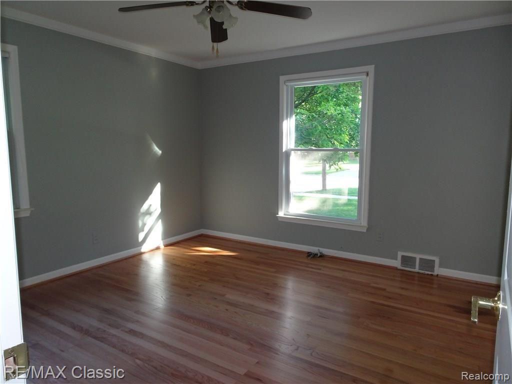4202 Normandy Road Royal Oak, MI 48073 - Photo 14 of 21 Bedroom 2.JPG