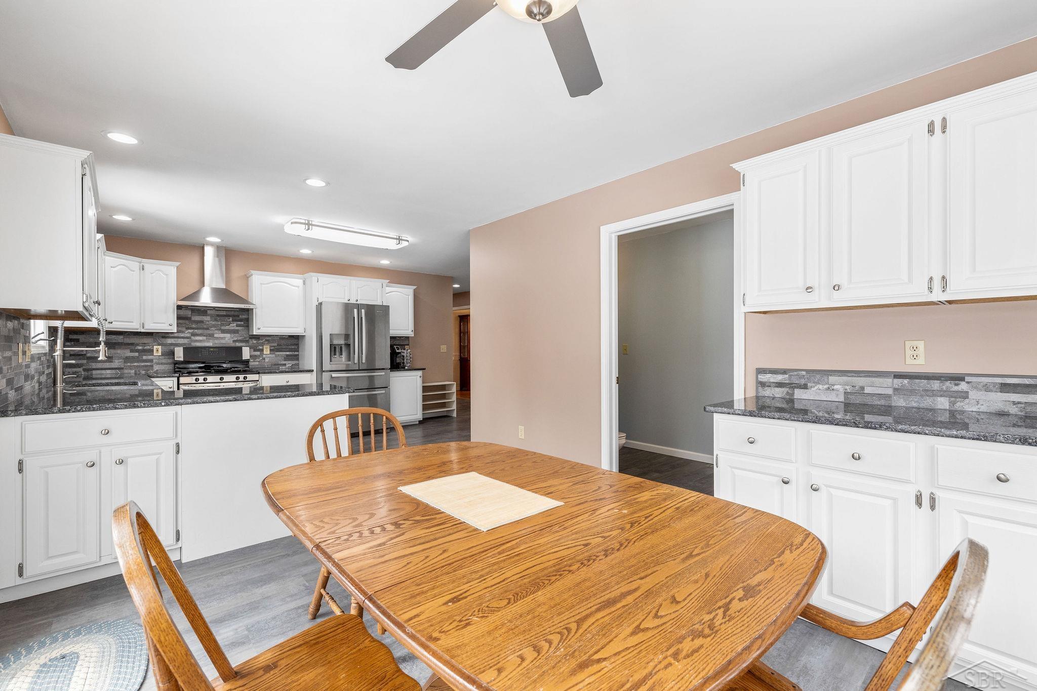 11637 West Freeland Road Freeland, MI 48623 - Photo 21 of 56 50103548-20.JPG