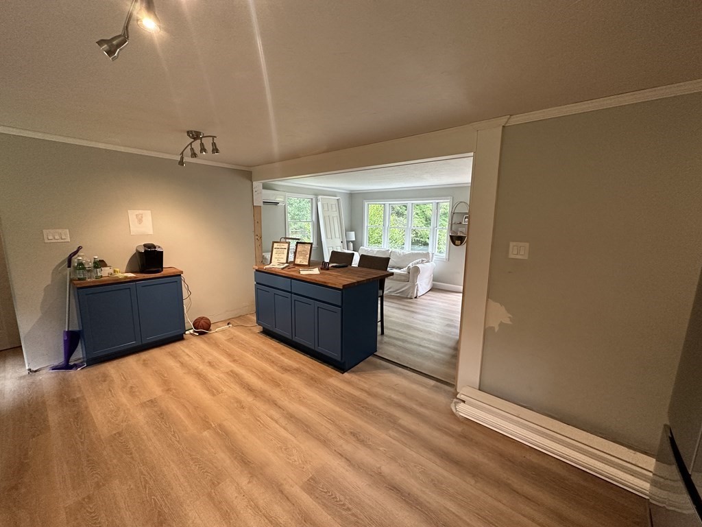 31 Harrington Road Charlton, MA 01507 - Photo 5 of 10