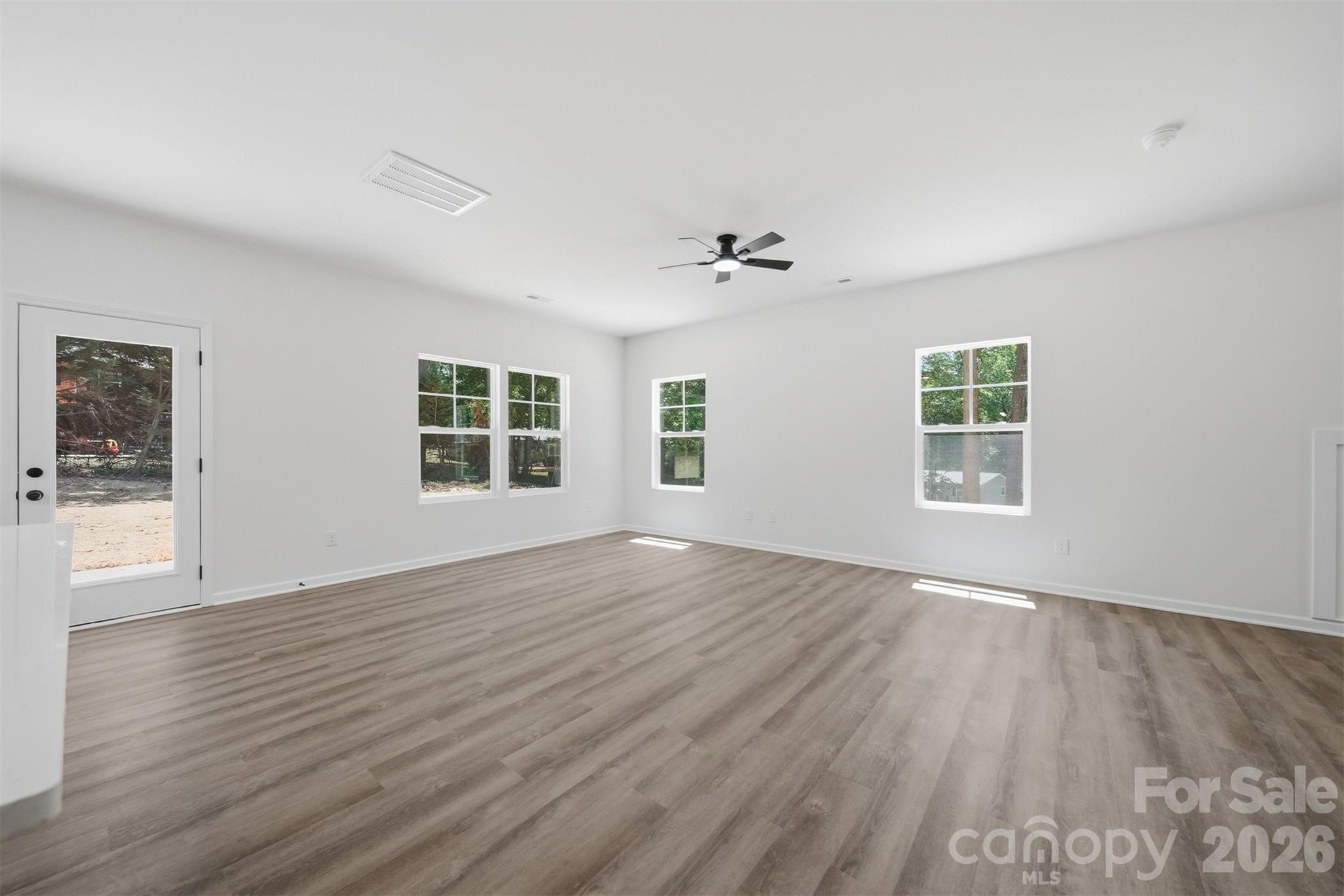 215 Edgewood Circle Morganton, NC 28655 - Photo 5 of 40