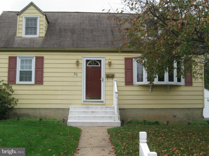 35 Norwyn Road Hatboro, PA 19040 - Photo 2 of 18 Exterior Front