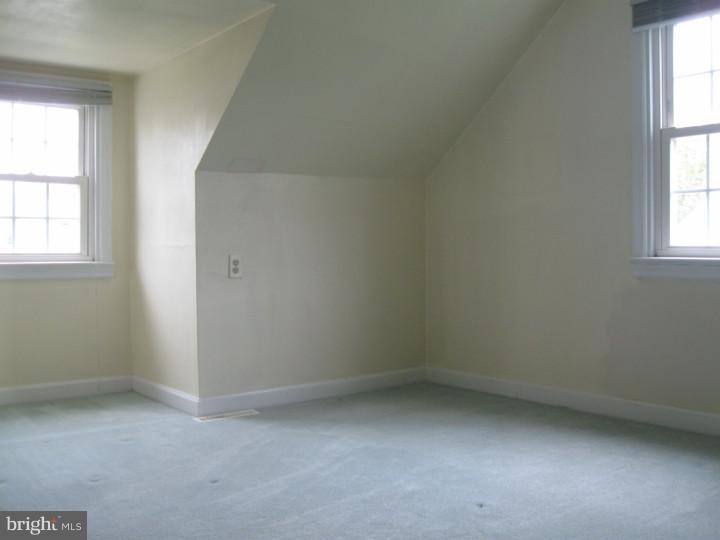 35 Norwyn Road Hatboro, PA 19040 - Photo 14 of 18 Bedroom 3