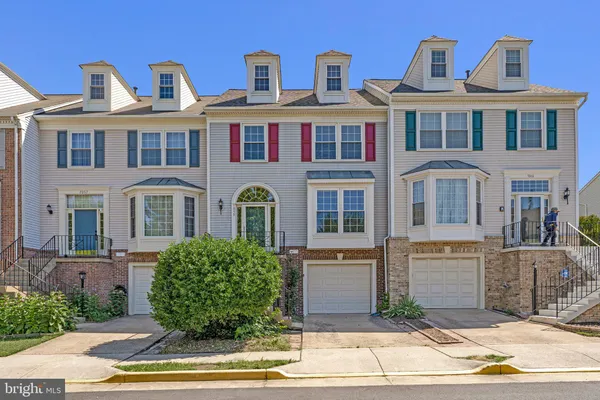 $725,000 | 7059 Kings Manor Drive, Alexandria, VA 22315