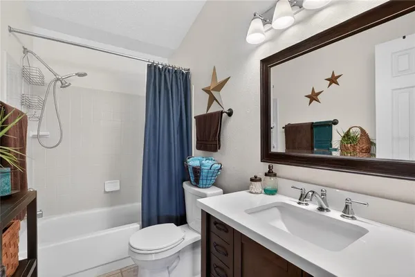 $650,000 | 23440 Oak Lane, Sorrento, FL 32776