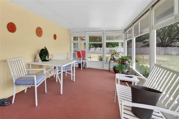 $650,000 | 23440 Oak Lane, Sorrento, FL 32776