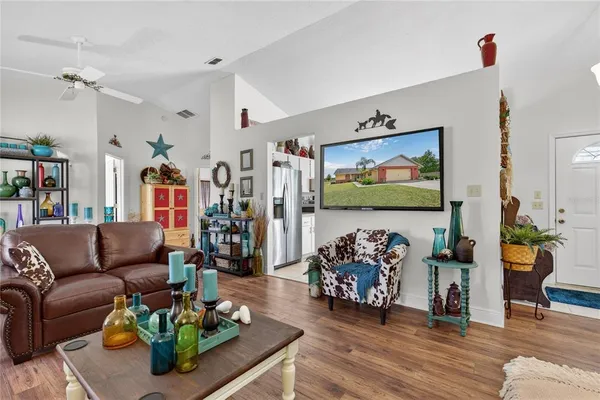 $650,000 | 23440 Oak Lane, Sorrento, FL 32776