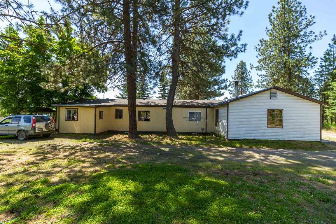 3922 West Hamilton Road Deer Park, WA 99006 - Photo 2 of 20