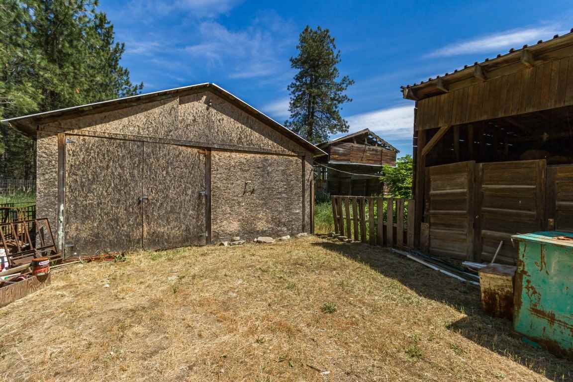 3922 West Hamilton Road Deer Park, WA 99006 - Photo 8 of 20