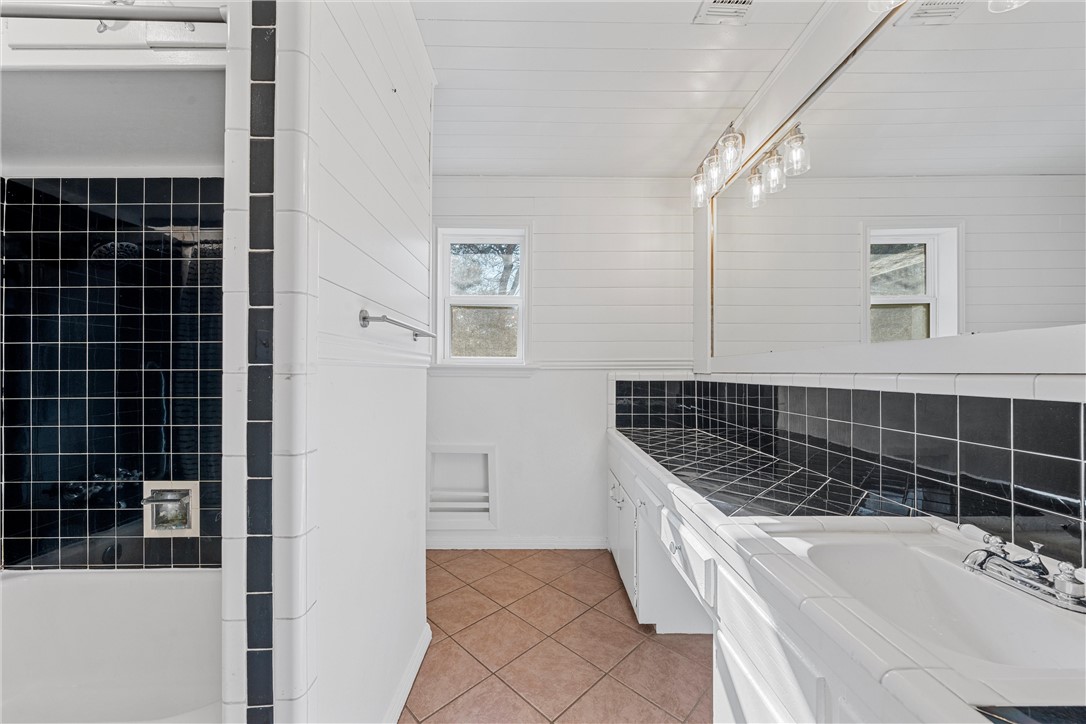 4012 North 25th Street Waco, TX 76708 - Photo 18 of 34