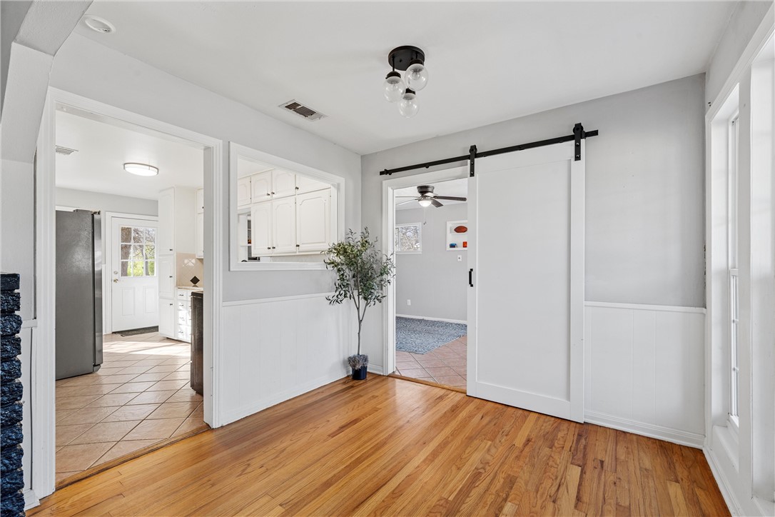 4012 North 25th Street Waco, TX 76708 - Photo 8 of 34