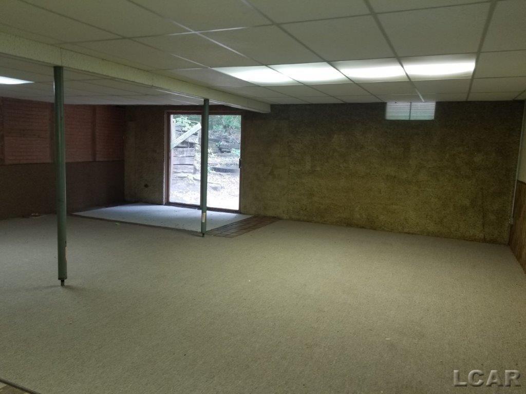 2691 East Carleton Road Adrian, MI 49221 - Photo 33 of 35 31391491-32.JPG