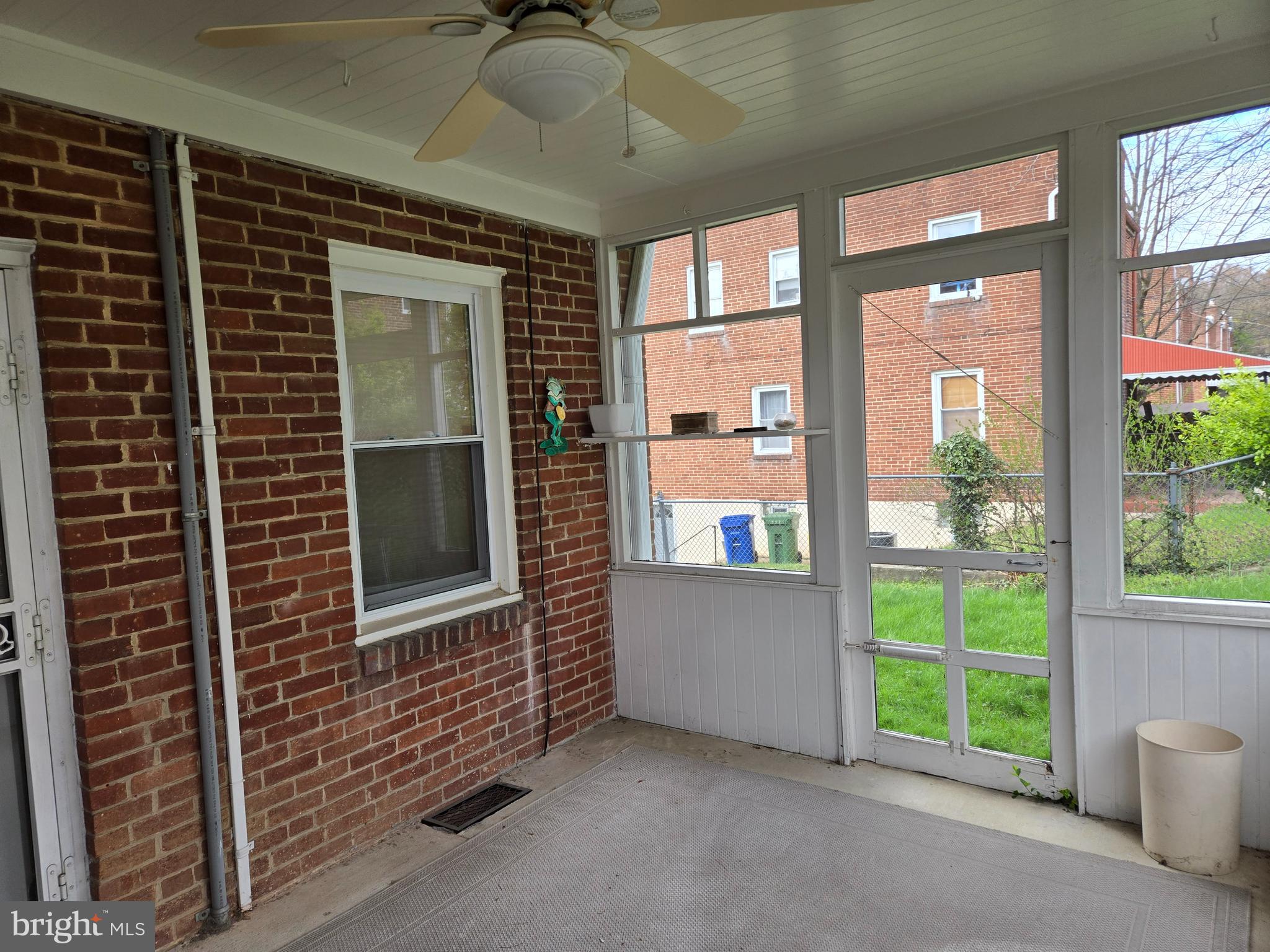 4727 Kimberleigh Road Baltimore, MD 21212 - Photo 17 of 46 Back Porch