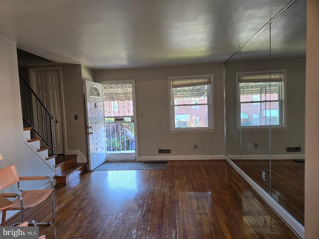 4727 Kimberleigh Road Baltimore, MD 21212 - Photo 3 of 46 Gallery Image 3
