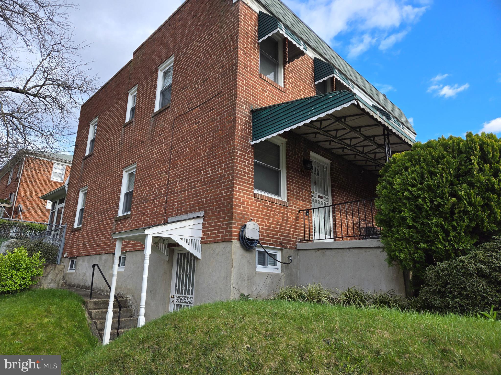 4727 Kimberleigh Road Baltimore, MD 21212 - Photo 36 of 46 Side View