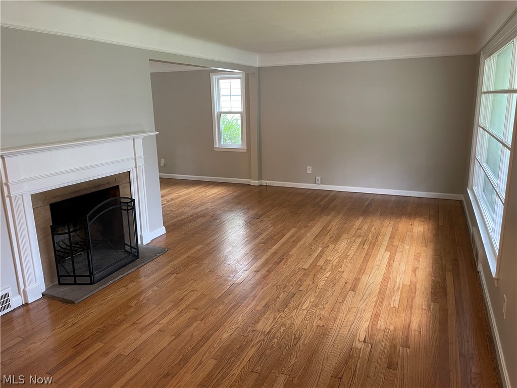 1292 Croyden Road Lyndhurst, OH 44124 - Photo 7 of 26