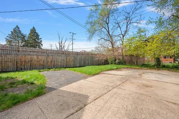 $209,990 | 18915 Steel Street, Detroit, MI 48235