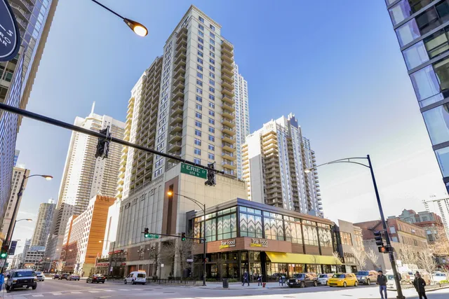 $2,200 | 630 North State Street, Unit 1807, Chicago, IL 60654