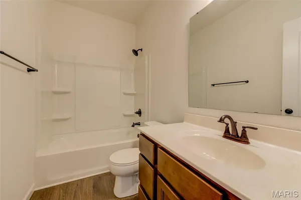 $469,900 | 327 Dalriada Boulevard, O'Fallon, MO 63368