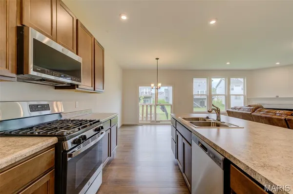 $469,900 | 327 Dalriada Boulevard, O'Fallon, MO 63368