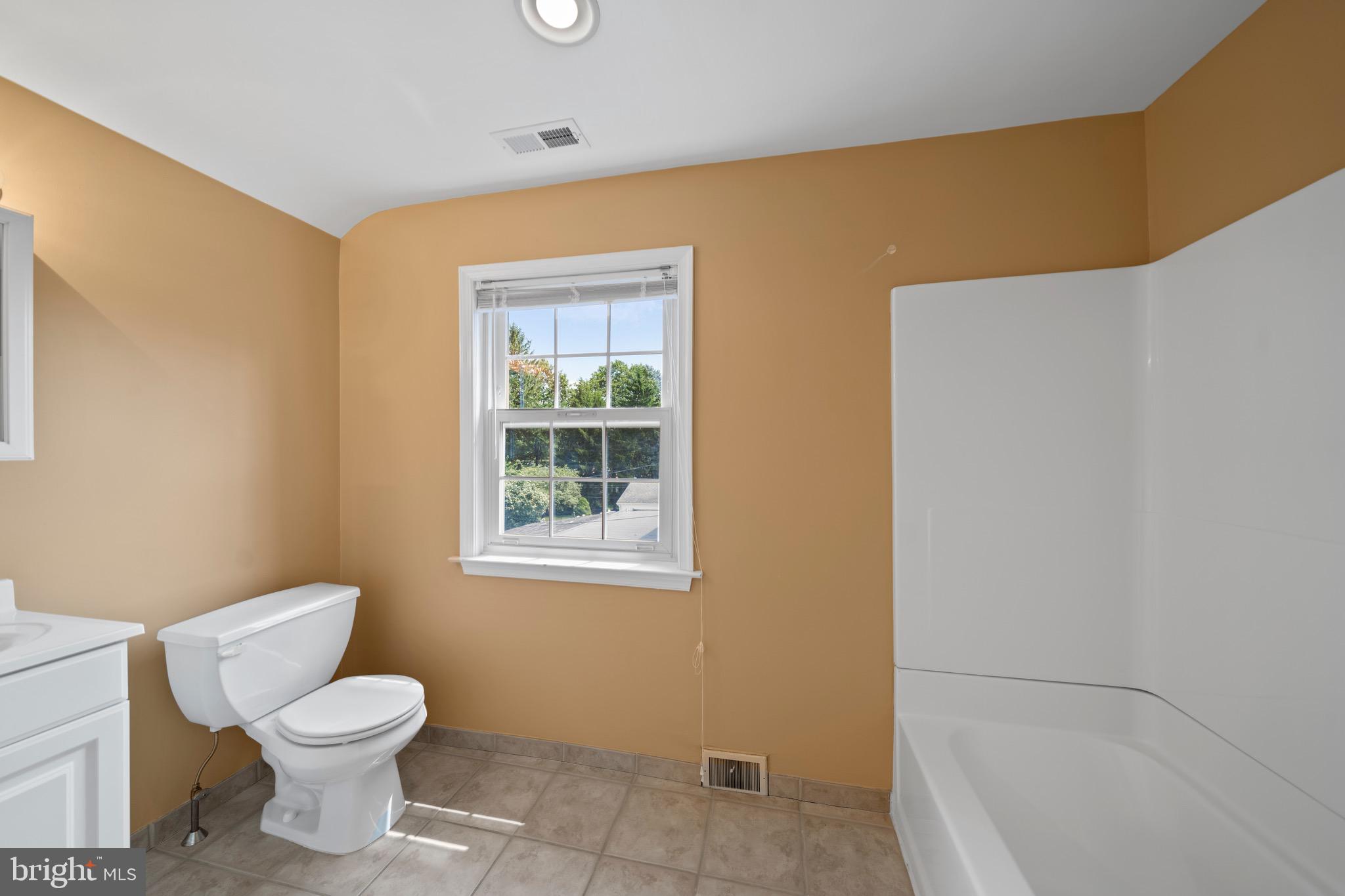 245 Rodmor Road Havertown, PA 19083 - Photo 14 of 30 FULL BATH