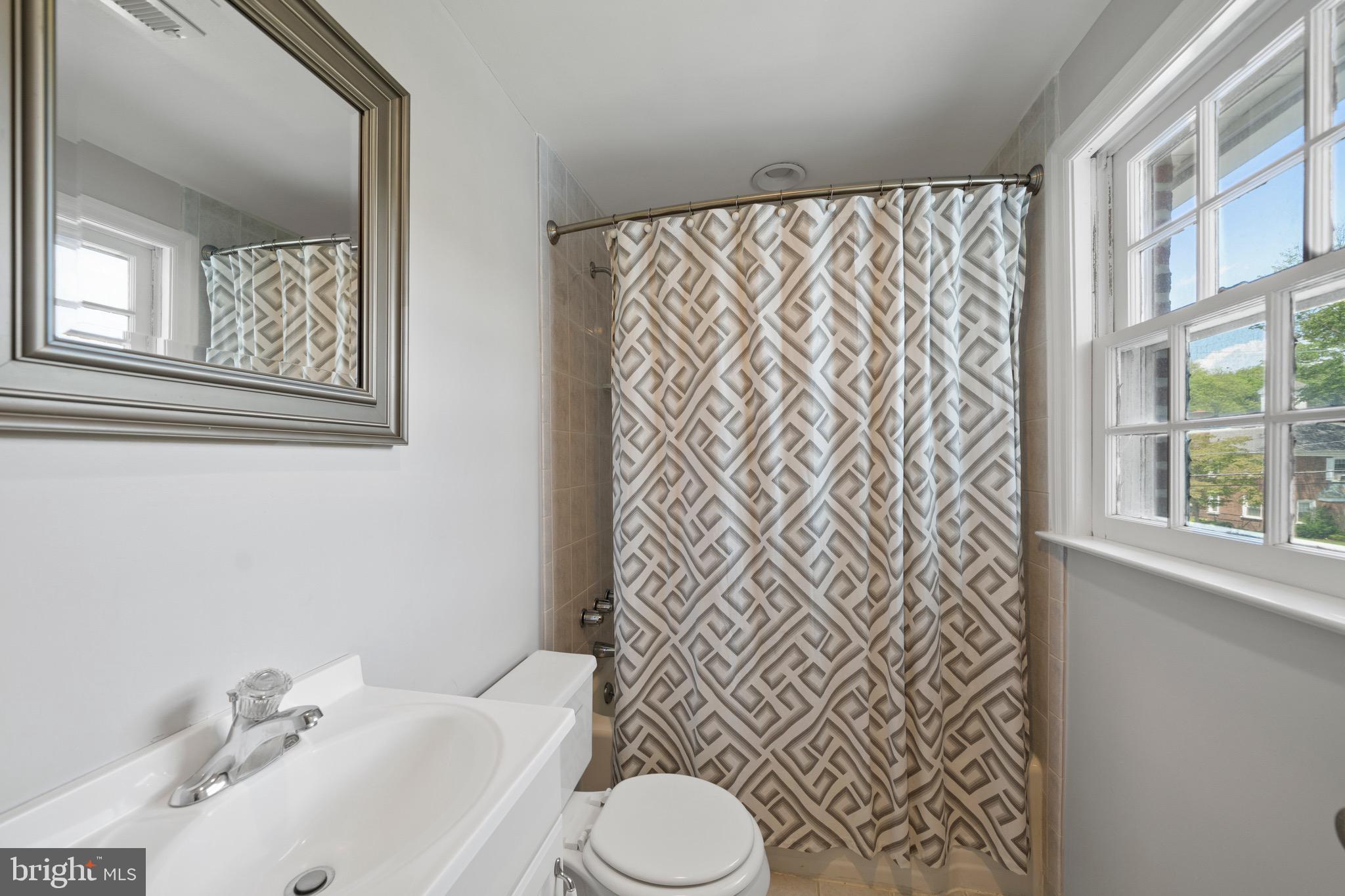 245 Rodmor Road Havertown, PA 19083 - Photo 19 of 30 FULL BATH
