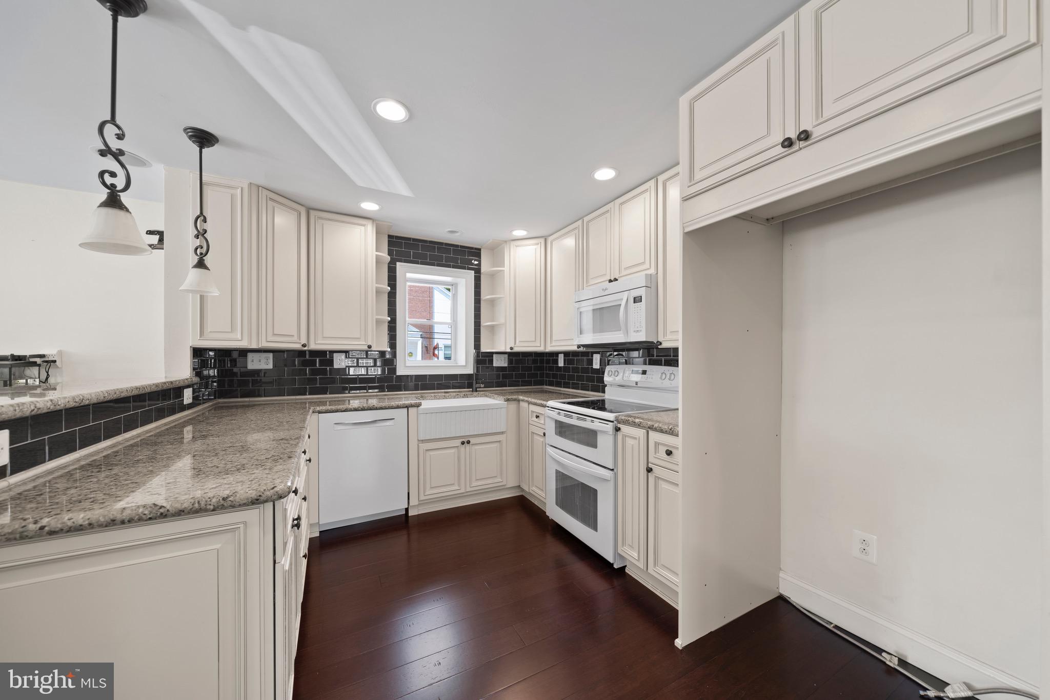 245 Rodmor Road Havertown, PA 19083 - Photo 4 of 30 KITCHEN