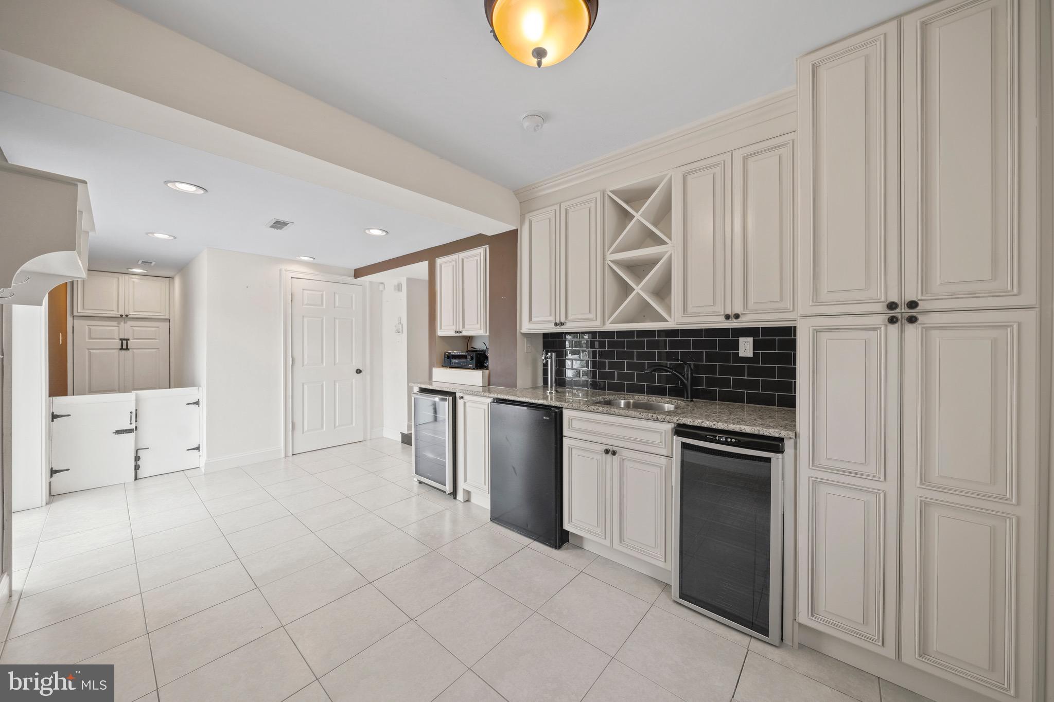245 Rodmor Road Havertown, PA 19083 - Photo 8 of 30 MUD ROOM AREA