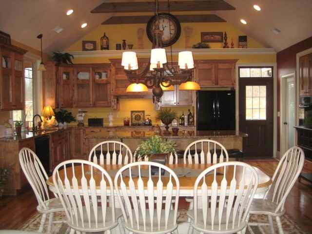 403 South Glassy Mountain Road Greer, SC 29651 - Photo 2 of 24 Gallery Image 2
