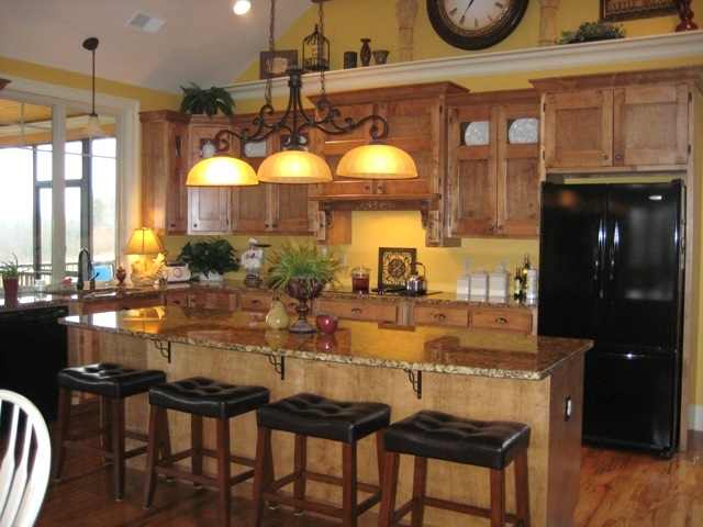 403 South Glassy Mountain Road Greer, SC 29651 - Photo 3 of 24 Gallery Image 3