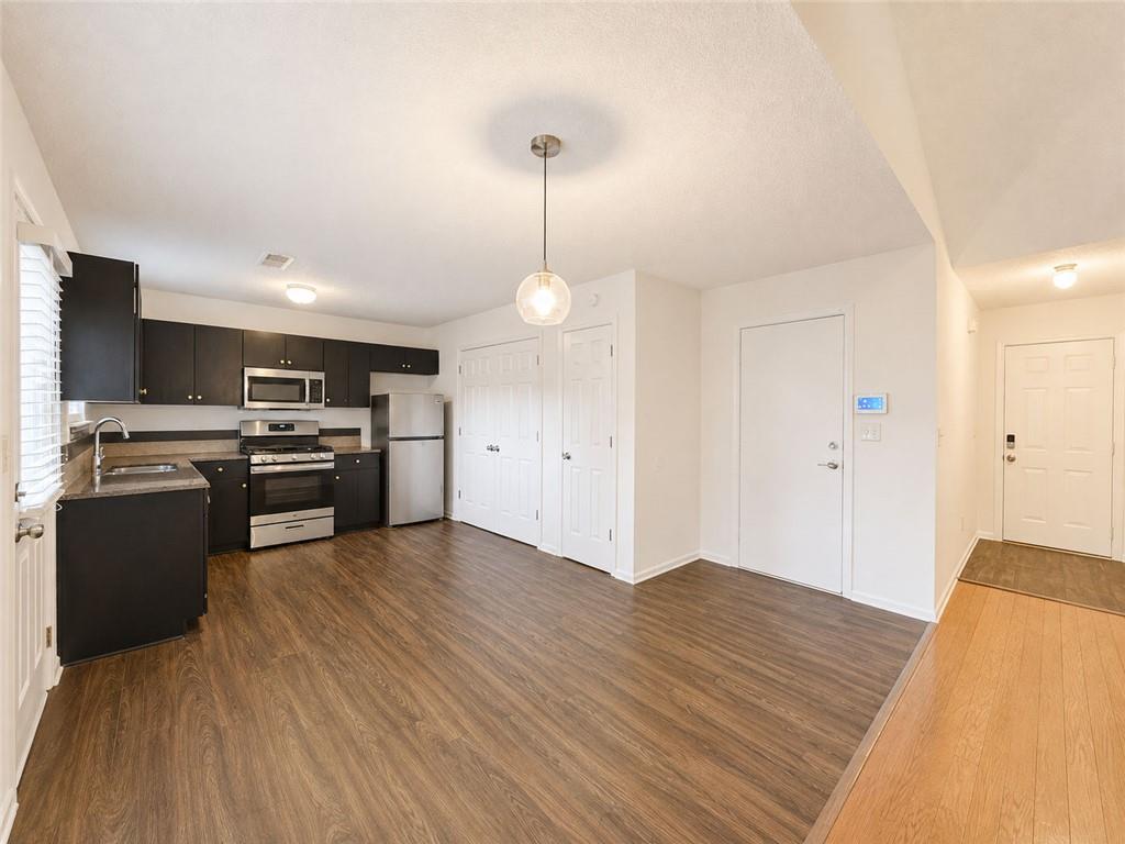 2490 Rambling Way Lithonia, GA 30058 - Photo 12 of 47 Gallery Image 12