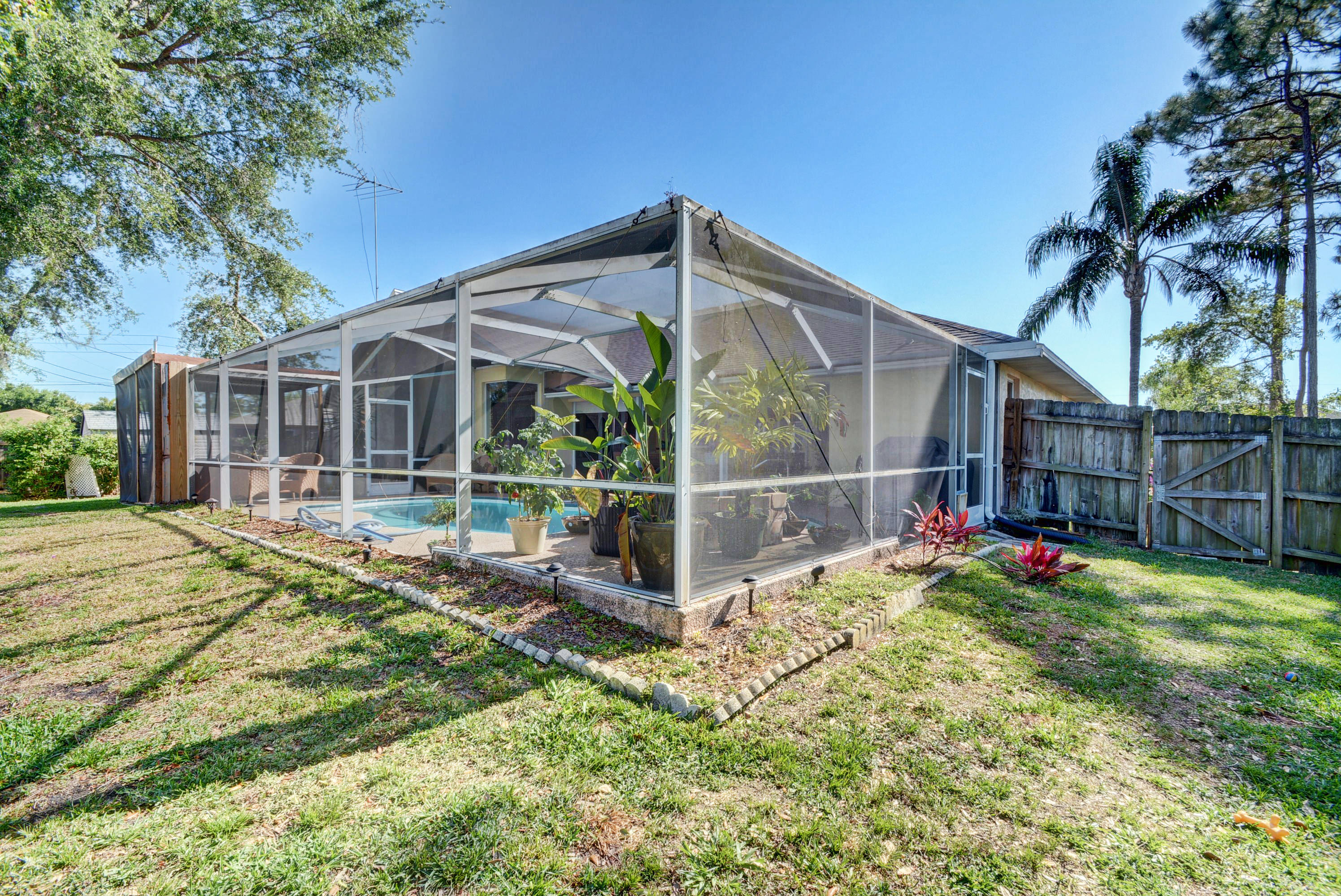 3250 Southwest Constellation Road Port St. Lucie, FL 34953 - Photo 35 of 38 sps_1289_90_91_92_93