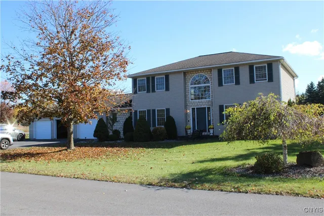 $650,000 | 1 Higby Hills Drive, New Hartford, NY 13413