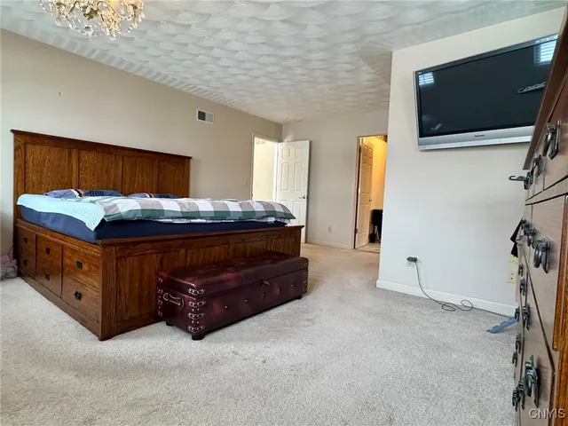 $600,000 | 1 Higby Hills Drive, New Hartford, NY 13413