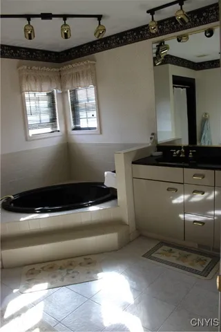 $650,000 | 1 Higby Hills Drive, New Hartford, NY 13413