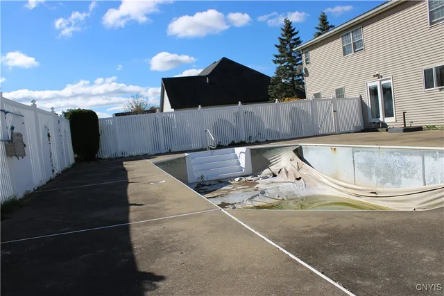 $650,000 | 1 Higby Hills Drive, New Hartford, NY 13413