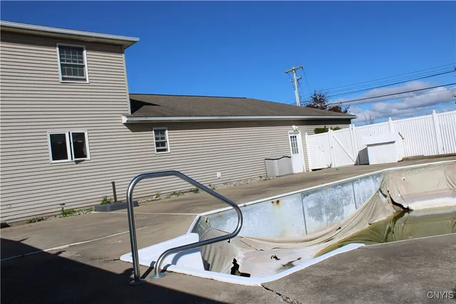 $650,000 | 1 Higby Hills Drive, New Hartford, NY 13413