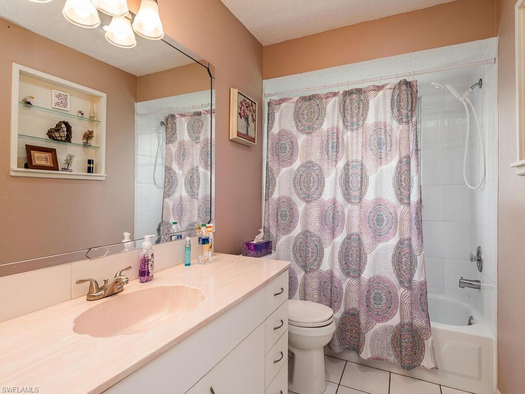 86 Valley Stream Lane Naples, FL 34113 - Photo 11 of 12 Gallery Image 11